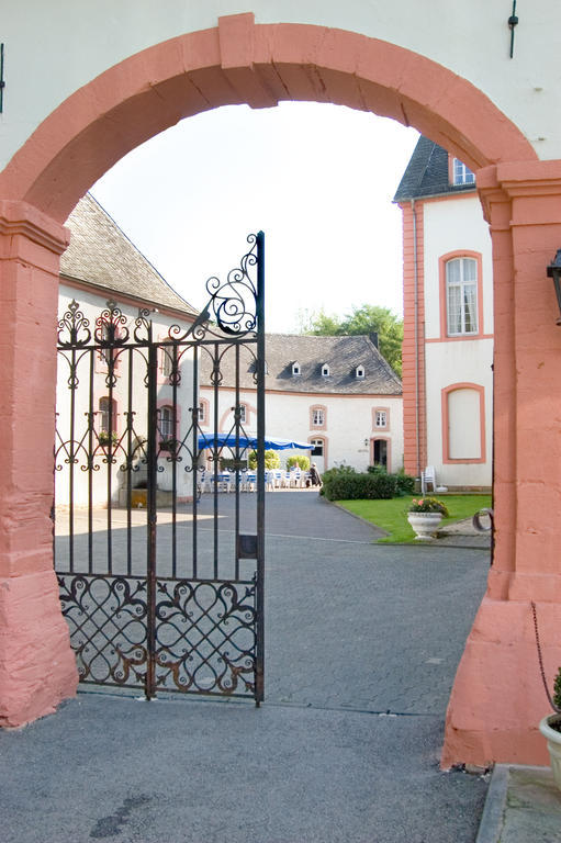 Hotel Burg Bollendorf Zewnętrze zdjęcie